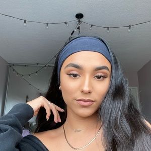 Meet your Posher, Jezelle